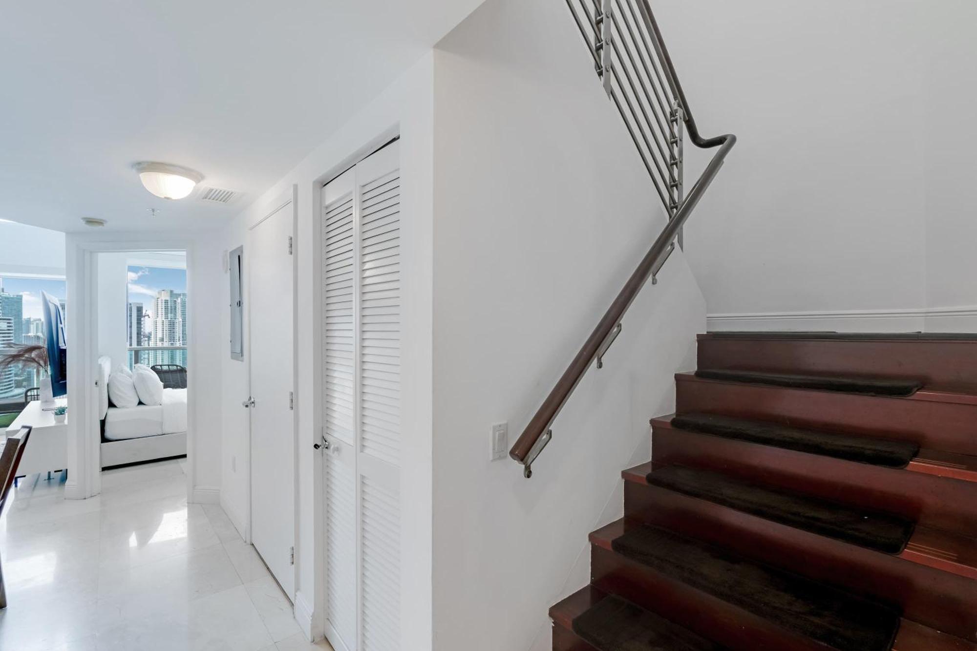 Holiday home Brickell River Views- Modern Amenities In The *