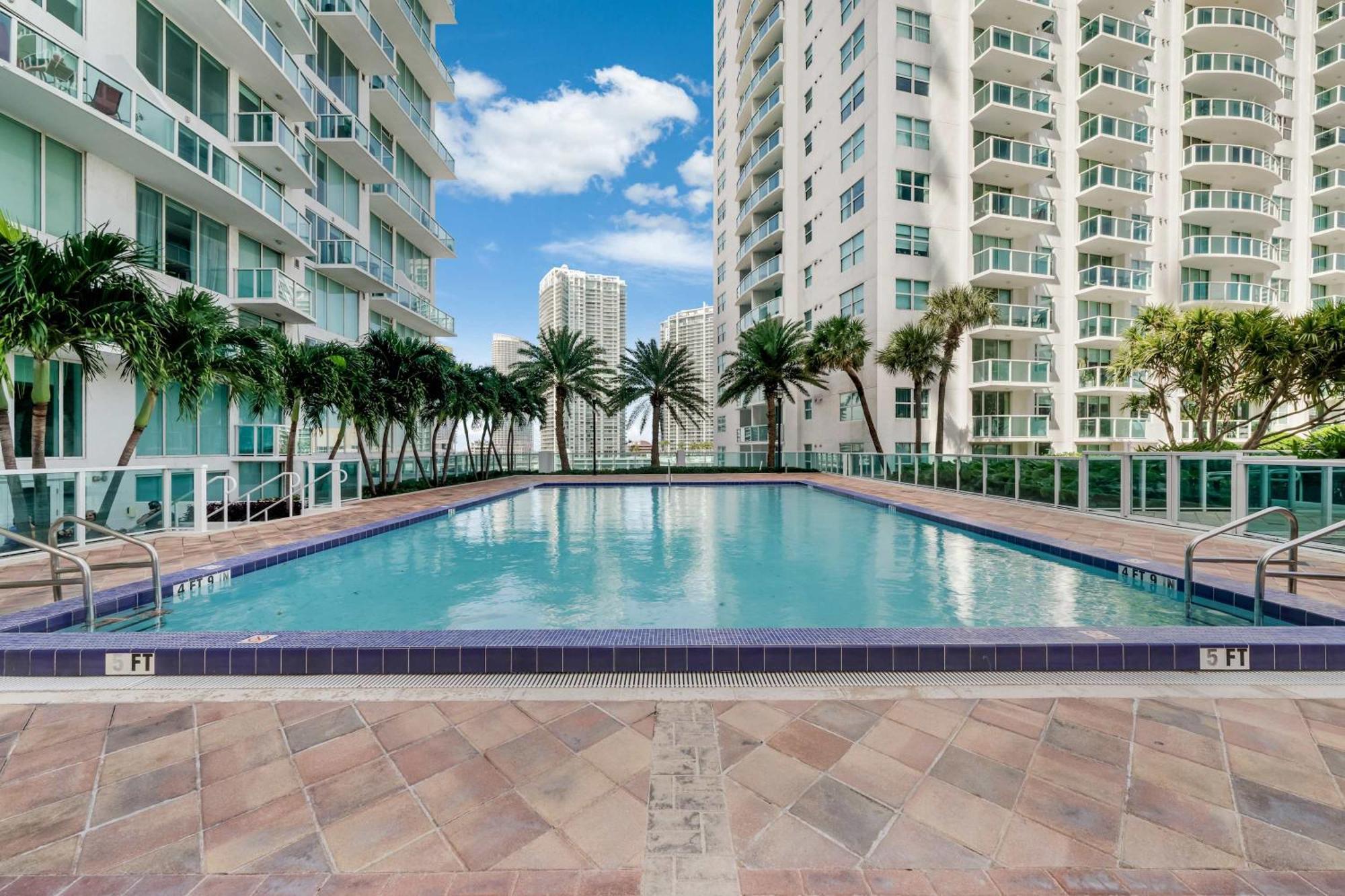 Brickell River Views- Modern Amenities In The Casa de férias
